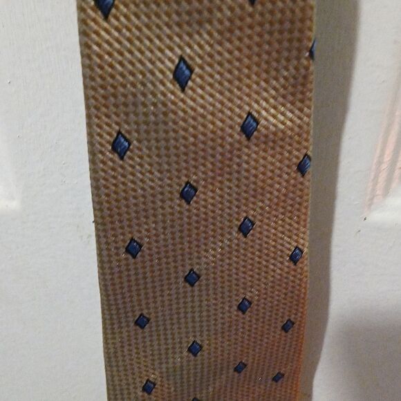 Men's Italuan Silk Tie - Picture 2 of 4
